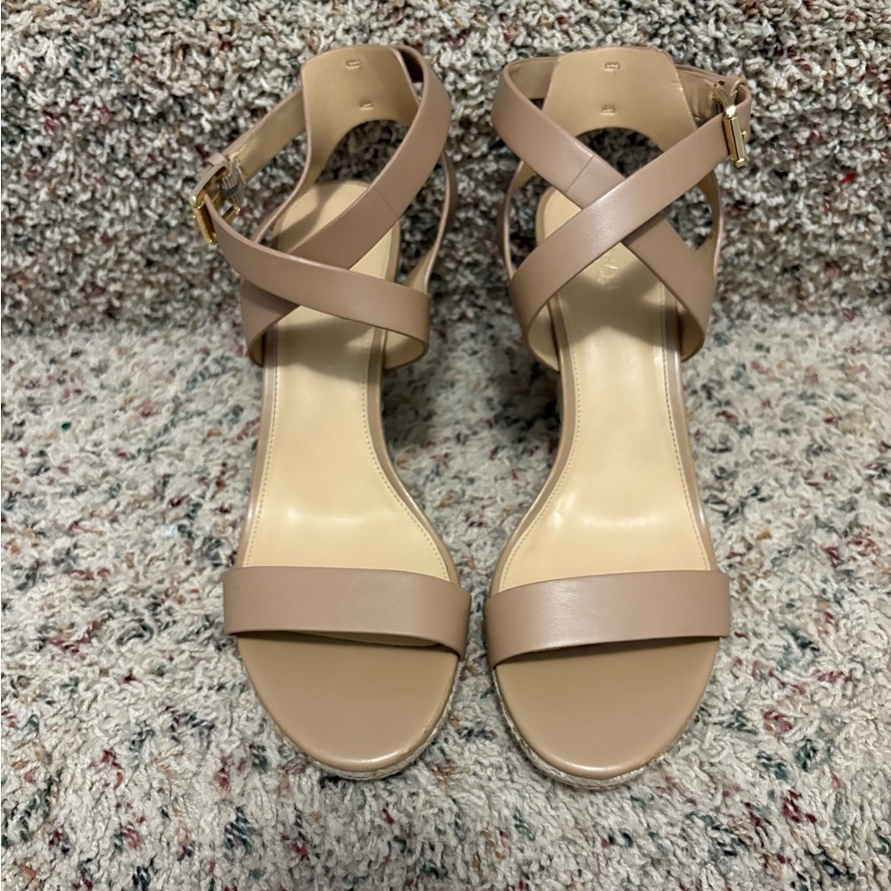 Michael Kors Espadrille Nude Wedge Sandal Women’s Size 9